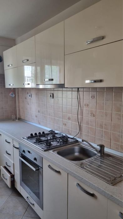 Inchirez apartament 4 camere ultracentral in Falticeni