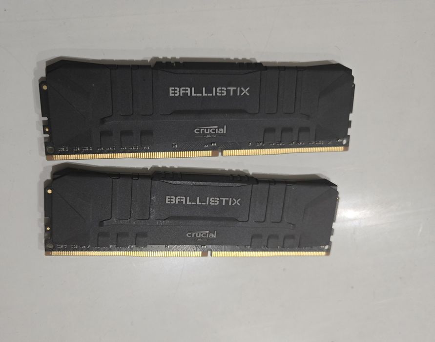 Crucial Ballistix DDR4 16gb 8x2 2400mhz