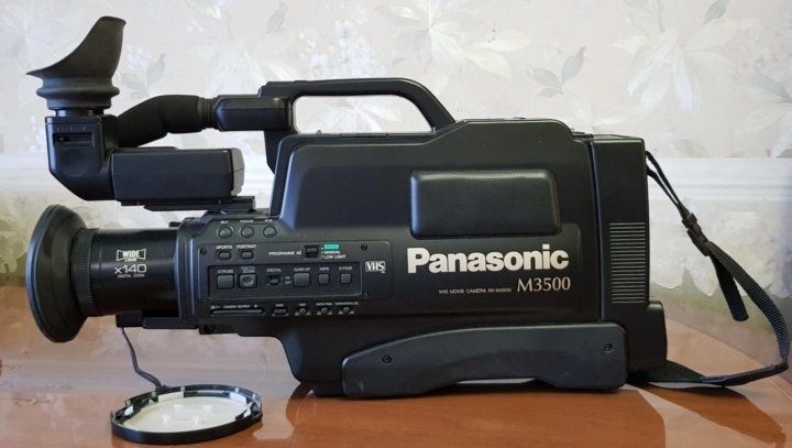 Видеокамера Панасоник М3500