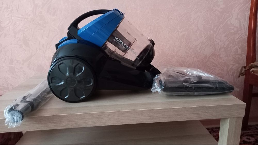 Пылесос новый Midea