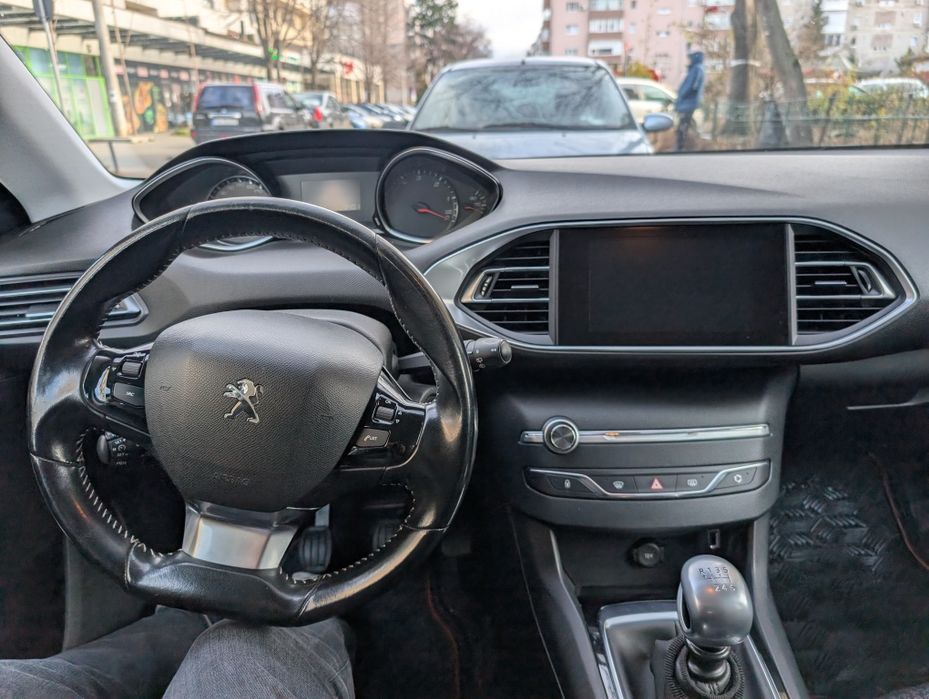 Vând Peugeot 308