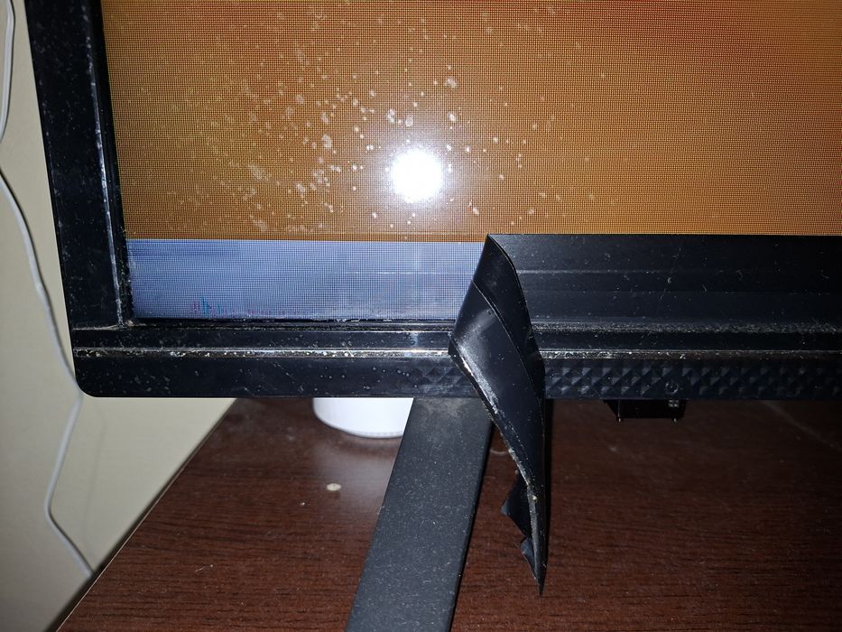 Продава се телевизор 50 инча