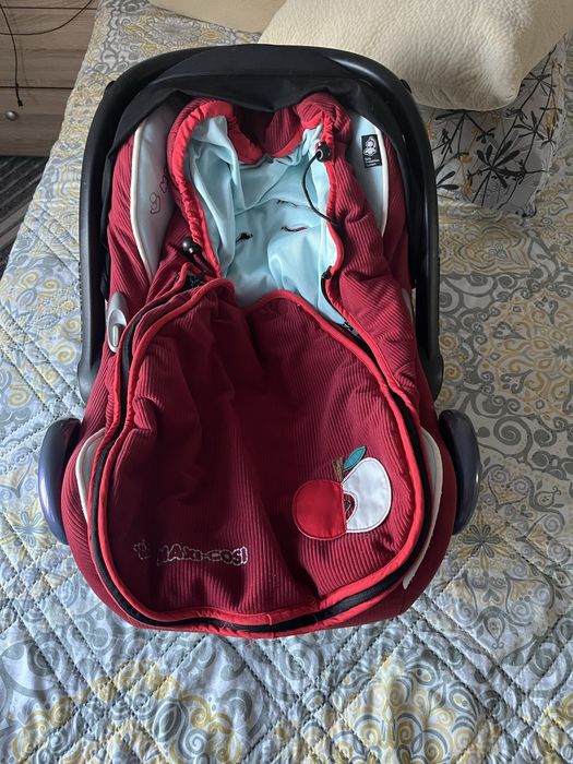 Столче за кола- кошница Maxi-cosi