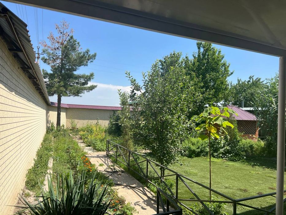 Ховли Турар жой Сотилади !!