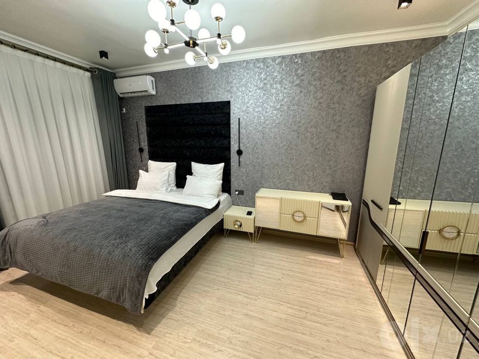 Срочно продаю квартиру в Ташкент самом центре якка сарай