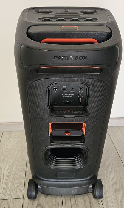 Vând JBL PartyBox 320