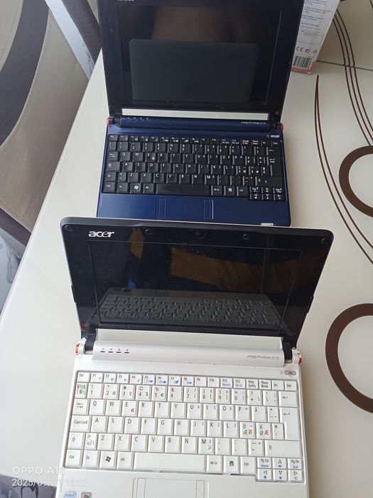 Vînd laptop Acer Zg5