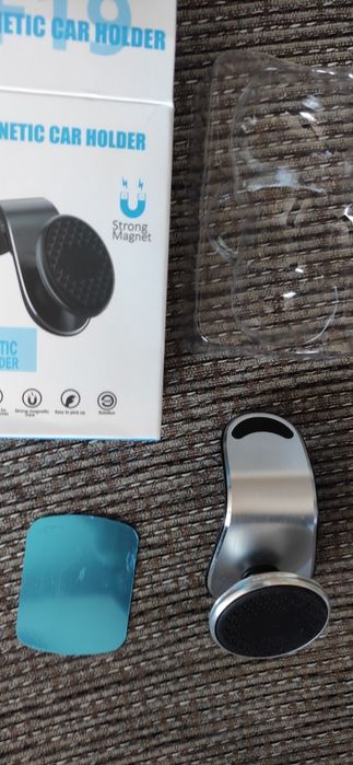 Магнитен държач за кола