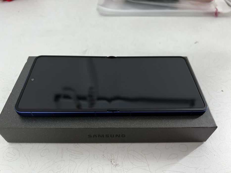 Samsung flip 7 256gb blue + ceas samsung galaxy fit 3