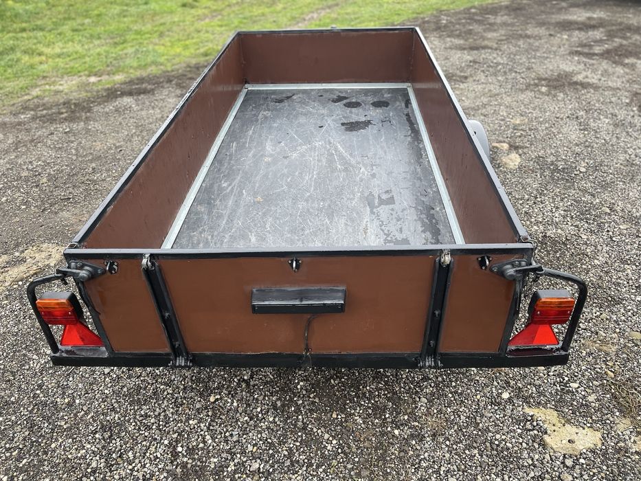 Vând remorcǎ fǎrǎ acte de 800kg și dimensiune de 250x125cm