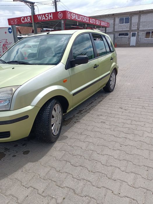 Ford fusion 16 benzina