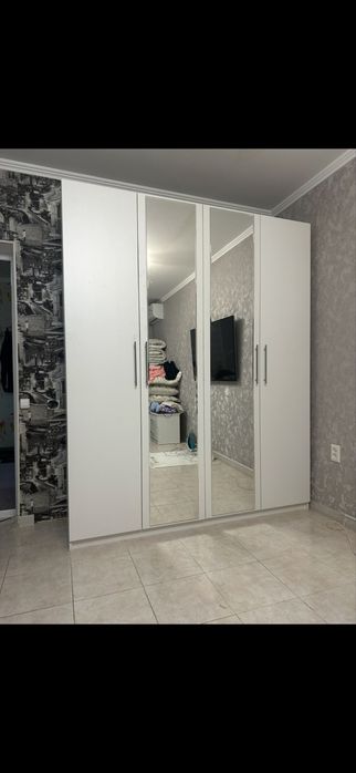 Продам спальний гарнитур