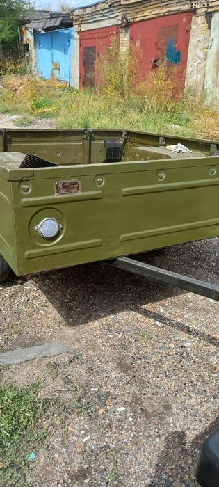 Легковой прицеп.