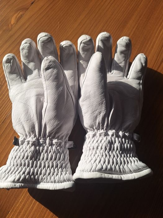 Дамски ски ръкавици