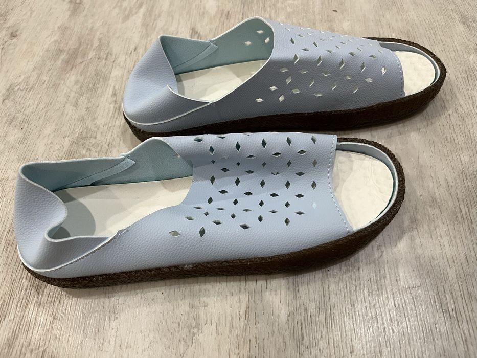 Женские сандали