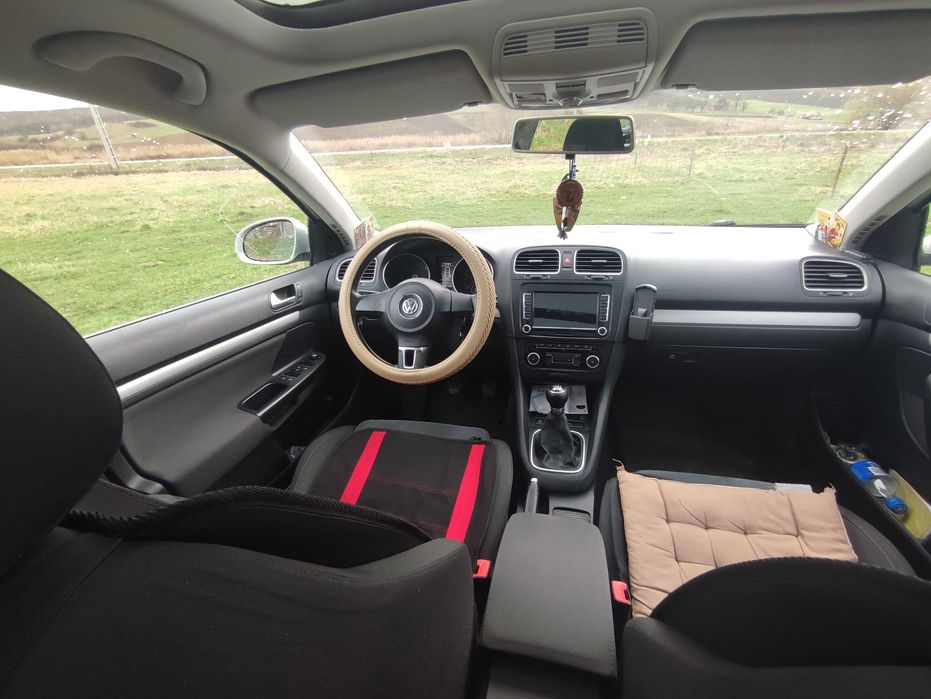 Vind mașina personală vw golf 6 2012
