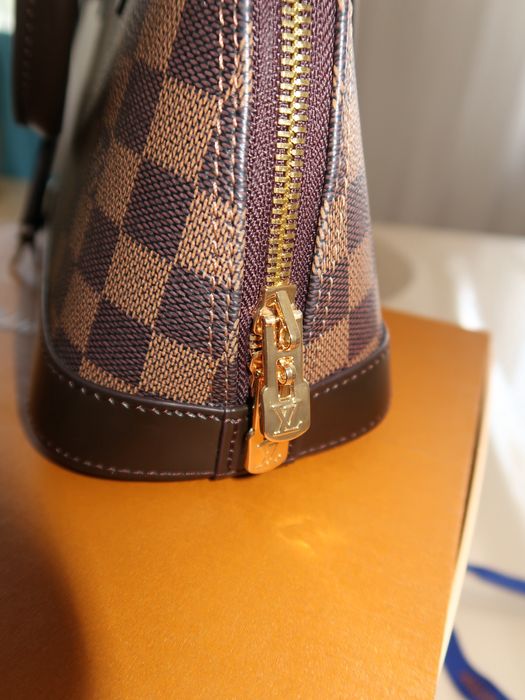 Сумка alma bb louis vuitton lv