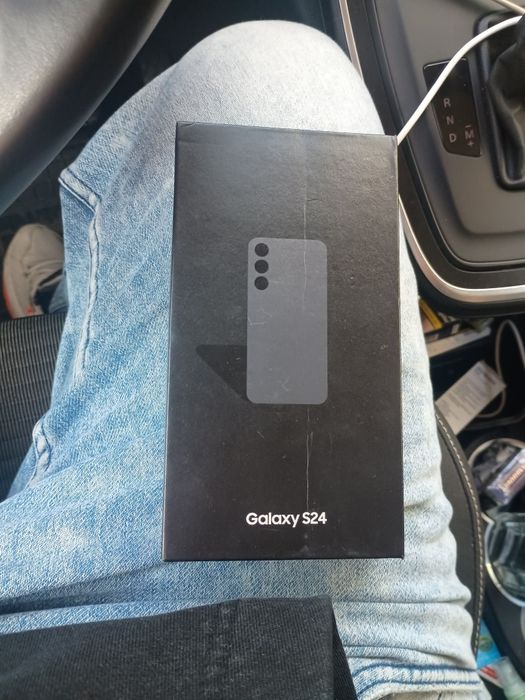 Samsungs24 nou sigilat