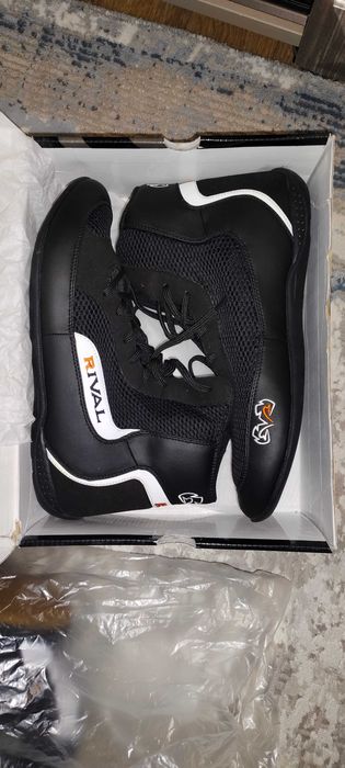 Профессиональные  Боксерки "Rival"