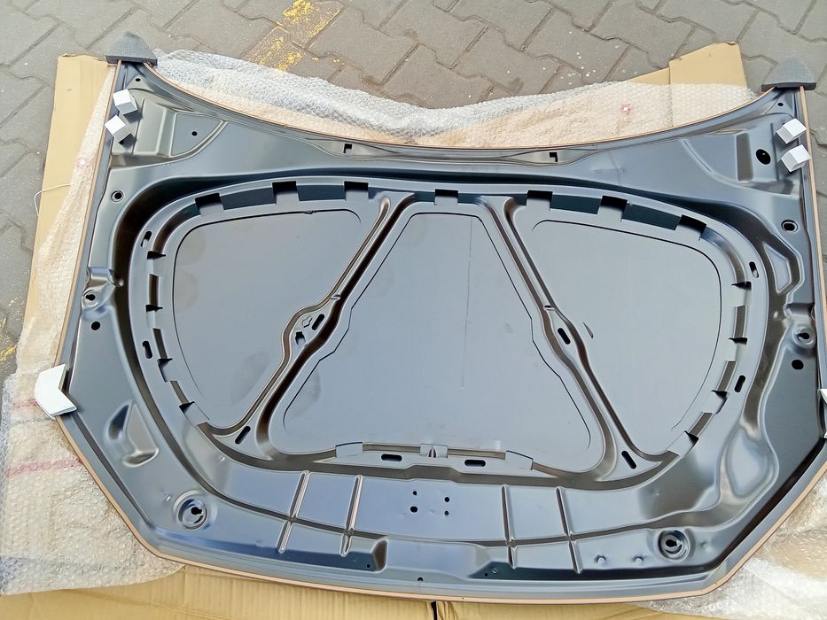 Поло рестайлинг Volkswagen Polo капот
