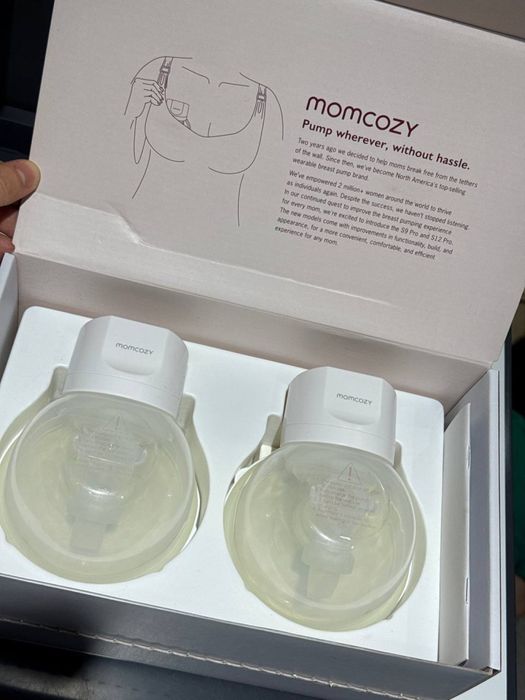 Продам носимый молокоотсос Momcozy S12 Pro