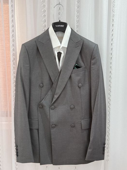 Costum de mire DeMarco