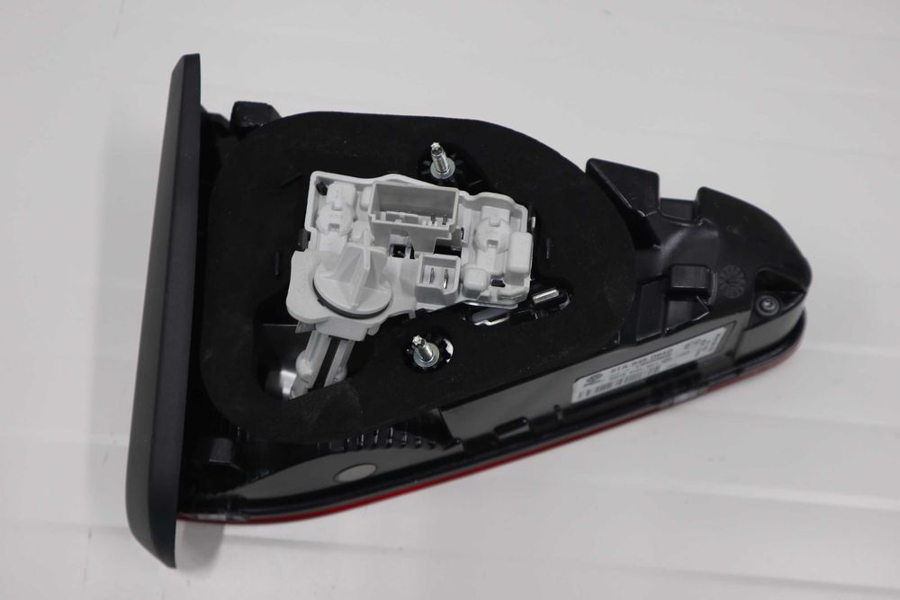 Десен вътрешен стоп Фолксваген Туран след 2015г