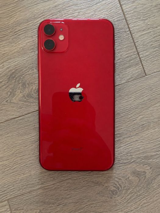iPhone 11 / red product