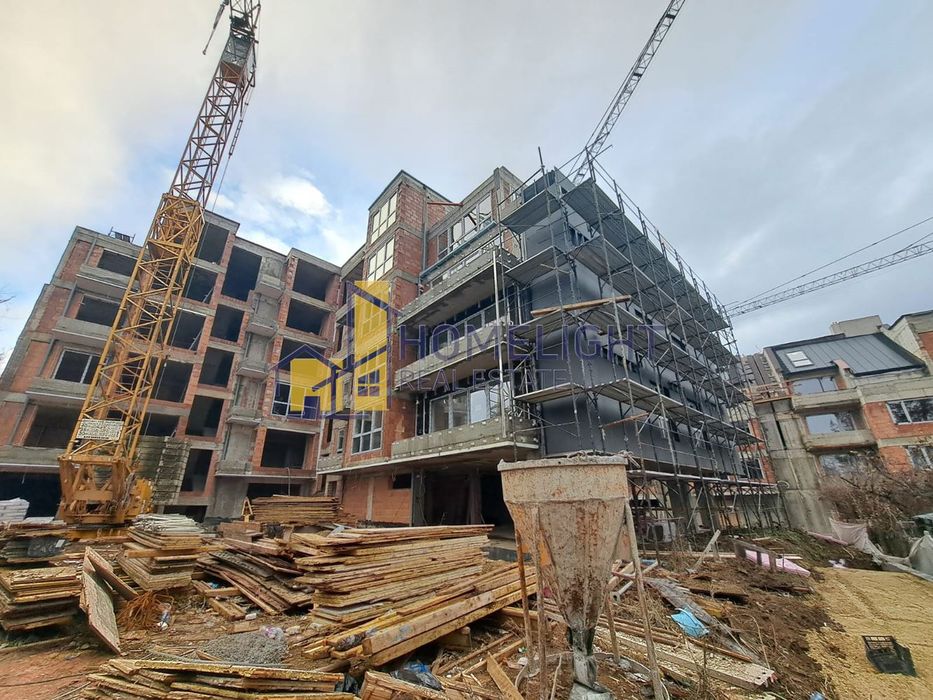 Тристаен апартамент в кв. Бояна