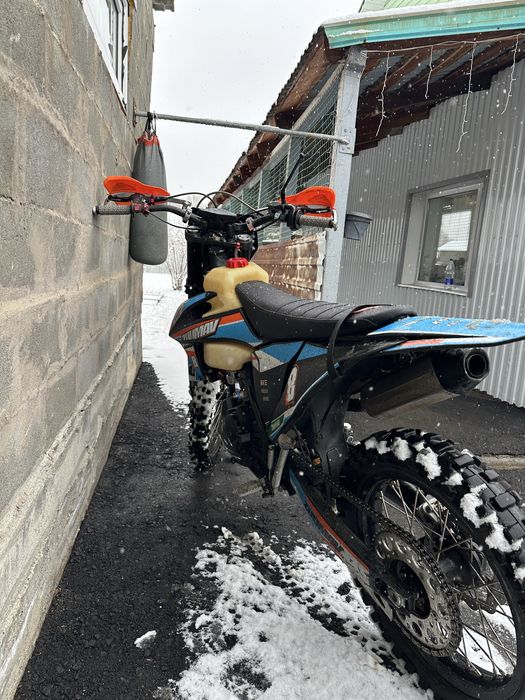 Продам мотоцикл Zuumav k8