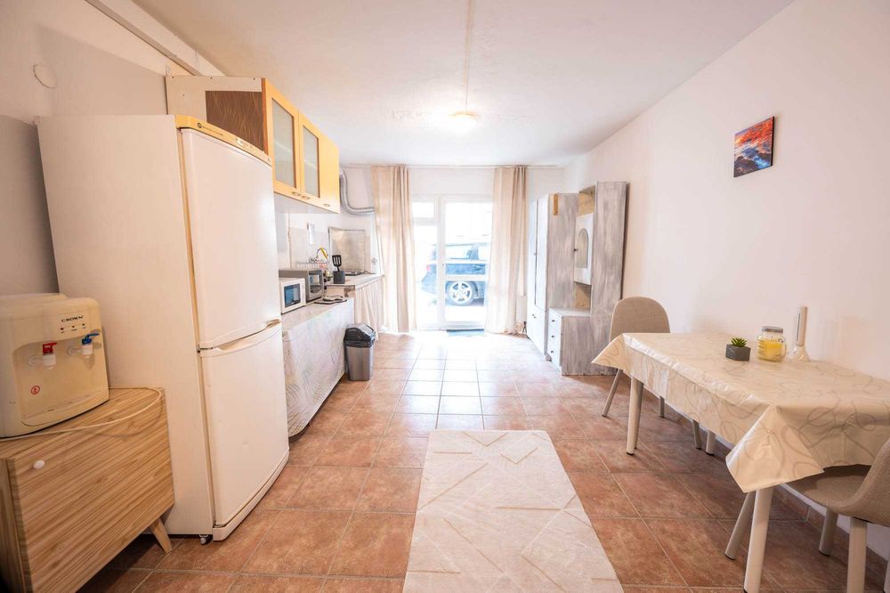 Дава се под наем Едностаен апартамент в Варна, Левски - 35 кв.м за 264.18 € - Снимка #1