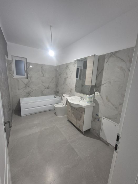 Casa individuala Bucovat asfalt centru satului