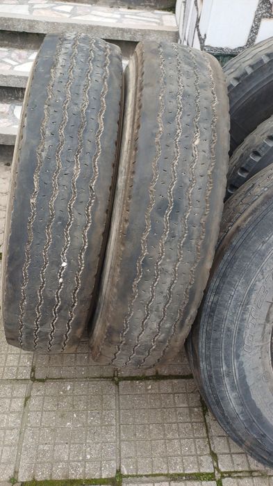 Гуми за камион 10 R 22.5