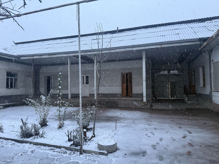 Уй сотилади 18 сотик