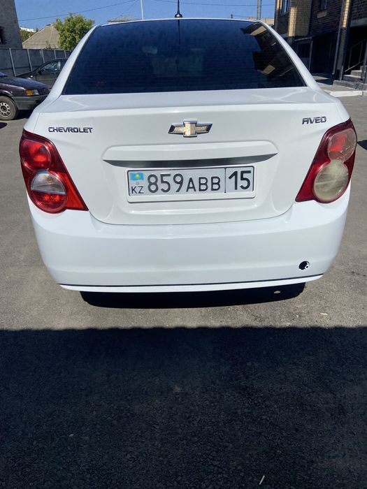 Продам шевролет авео Т 300 в нормальном состоянии