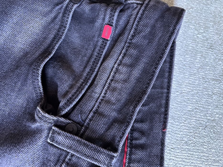 Blugi Hugo Boss Negri