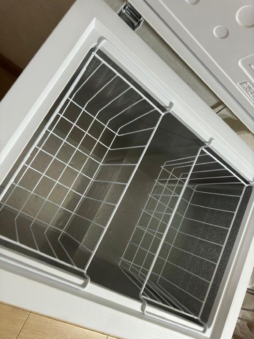 Продам морозильник