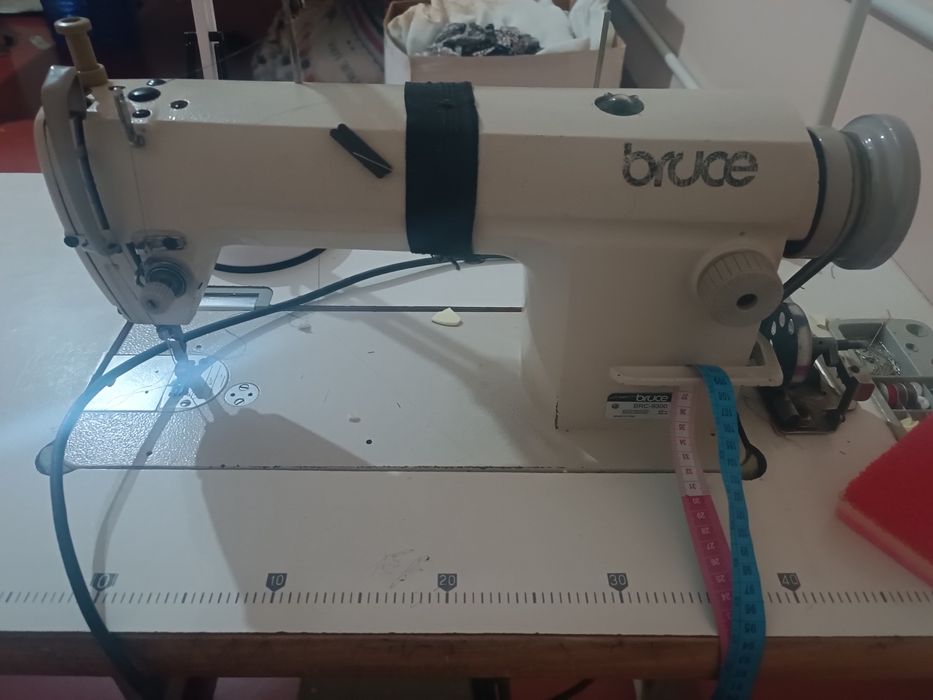 Швейная машинка Bruce