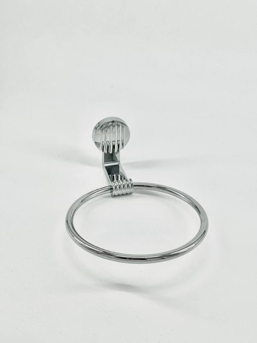 Vanna uchun sochiq ilgich;veshilka