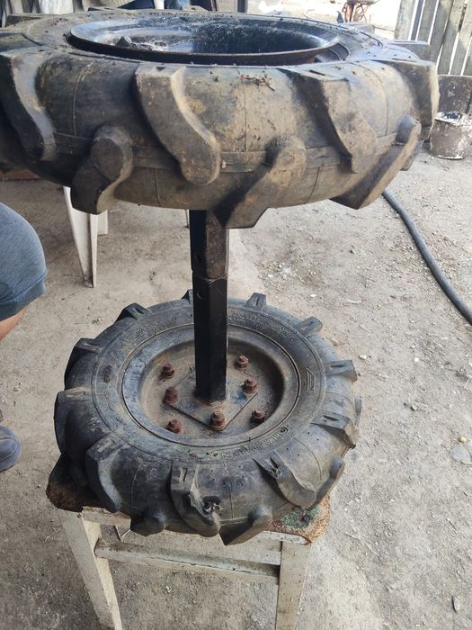 Vînd roti motocultor