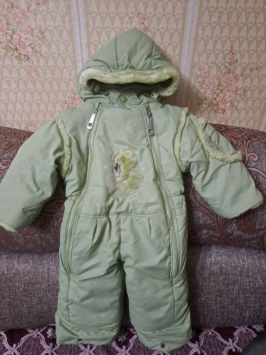 Продам детские комбинезоны