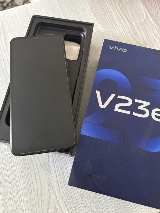 Телефон vivo v23e