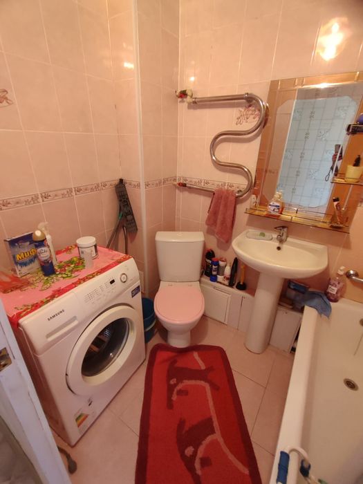 Продам 2 х комн квар. 4-34--2 этаж