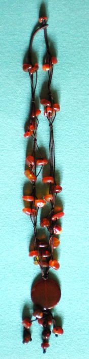 Colier cu pandantiv și pietre naturale din agat roșu