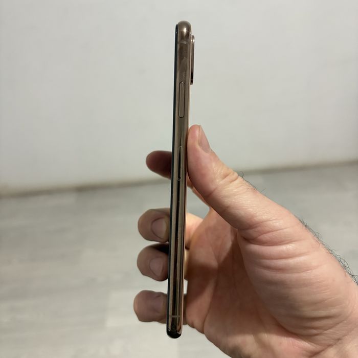 Айфон Xs max в илеале