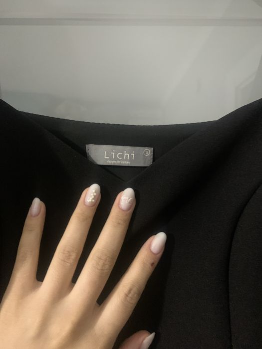 Платье бренд lichi