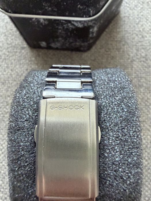 Casio G-Shock  GM-2100