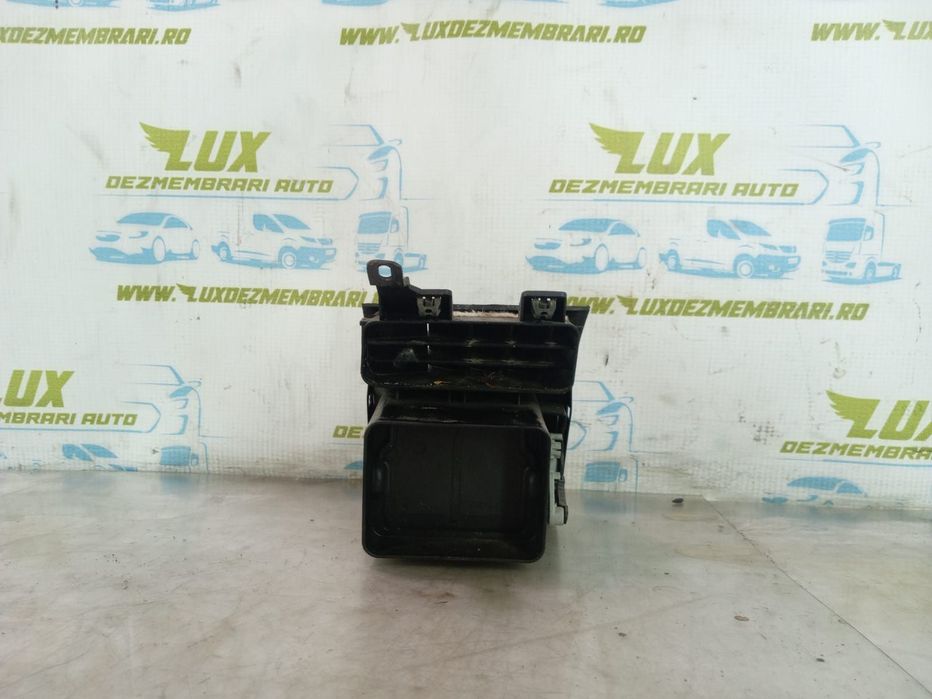 Grila ventilatie bord 1T0819704A Volkswagen VW Touran 1 [2003 - 2006]