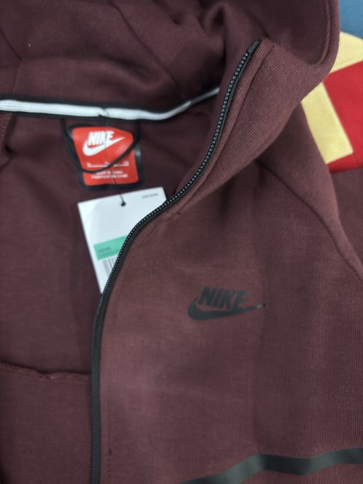 Срочно! Продам nike tech fleece