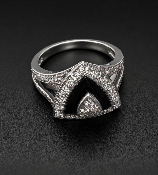 Кольцо с бриллиантами